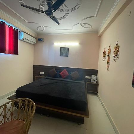 Orchid Hostel And Hotel Tapovan Exterior photo