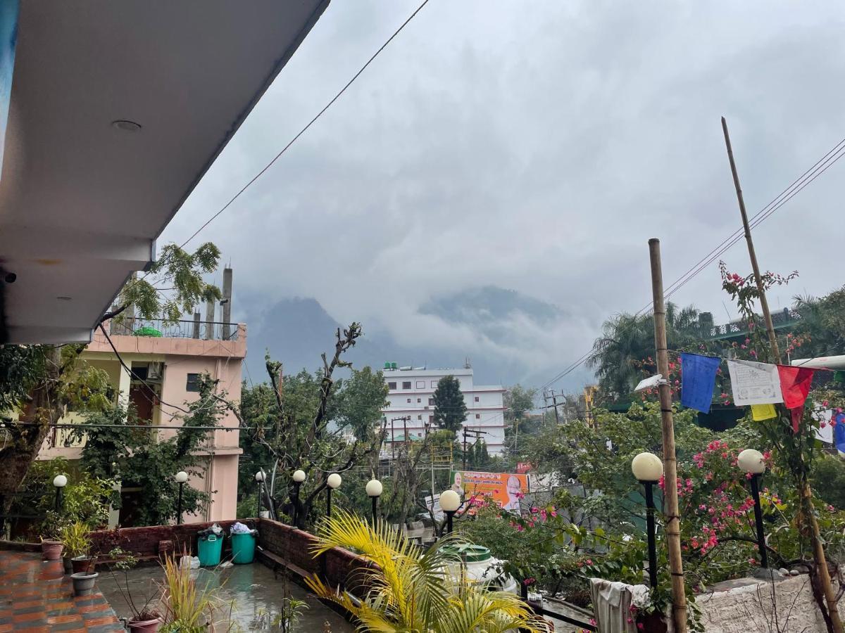 Orchid Hostel And Hotel Tapovan Exterior photo